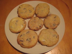 Chocolate chip shortbread cookies